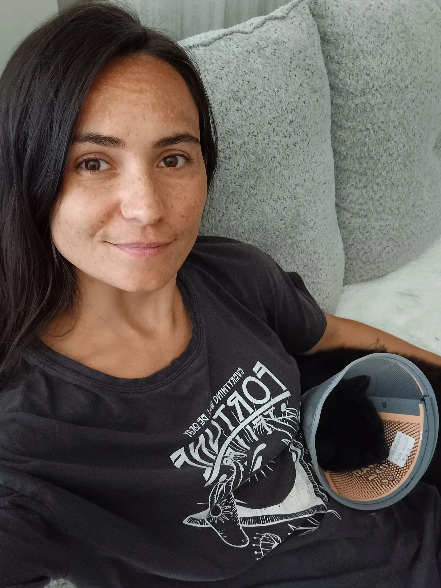 Chat et sa petsitteuse